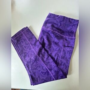 Constantly Varied Gear Violet Patterned Leggings